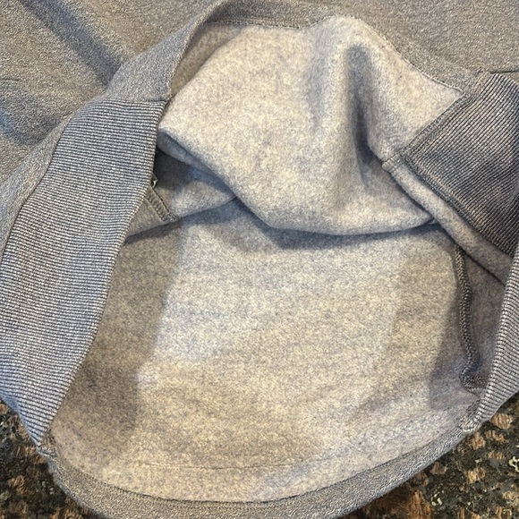 Auburn Under Armour hoodie - Picture 7 of 10